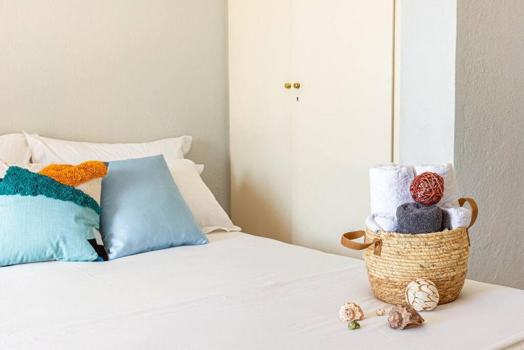 Апартаменты Blue Maraci 2 - Sea View, Kitchen, Beach Access Химара Экстерьер фото